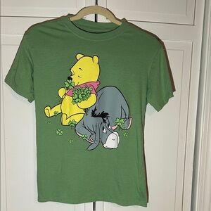 Disney Green T-Shirt with Winnie the Pooh and Eeyore and shamrocks women’s XS